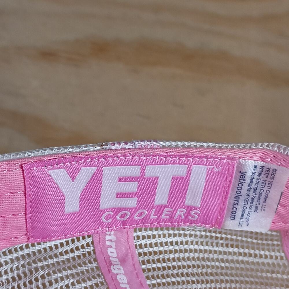 NWT YETI Ladies Low Pro Hat Pink White Mesh Trucker Snapback Baseball Cap - Picture 9 of 11